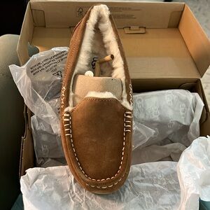UGG Ansley Suede Slipper